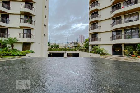 Apartamento para alugar com 155m², 4 quartos e 3 vagasArea Comun