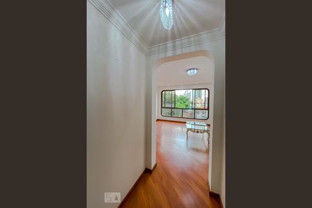 Apartamento para alugar com 155m², 4 quartos e 3 vagasCorredor