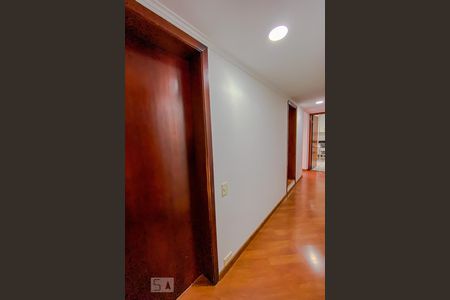 Apartamento para alugar com 155m², 4 quartos e 3 vagasCorredor