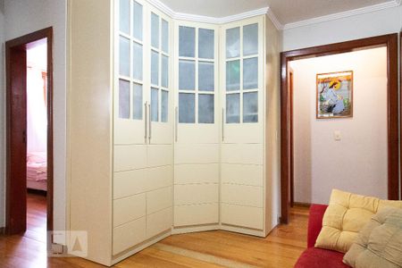 Casa à venda com 493m², 4 quartos e 2 vagas