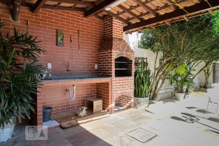 Casa à venda com 493m², 4 quartos e 2 vagas