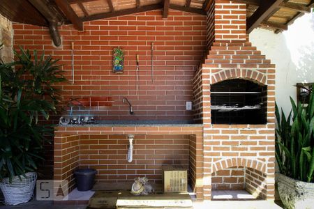 Casa à venda com 493m², 4 quartos e 2 vagas