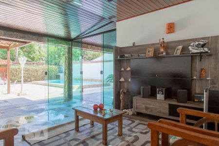 Casa à venda com 493m², 4 quartos e 2 vagas
