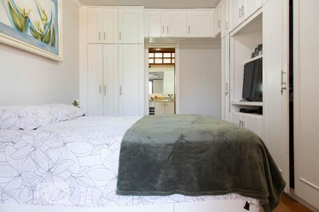 Casa à venda com 493m², 4 quartos e 2 vagas Casa à venda com 493m², 4 quartos e 2 vagasSuíte 3