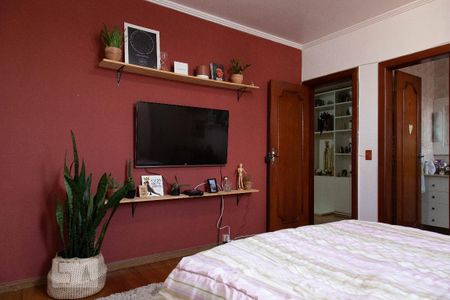 Casa à venda com 493m², 4 quartos e 2 vagas Casa à venda com 493m², 4 quartos e 2 vagasSuíte 2