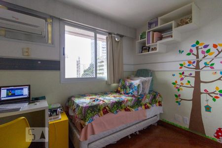 Apartamento à venda com 96m², 3 quartos e 1 vagaQuarto
