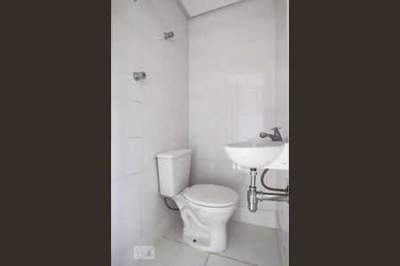 Apartamento para alugar com 67m², 2 quartos e 1 vaga Apartamento para alugar com 67m², 2 quartos e 1 vagaBanheiro de Serviço