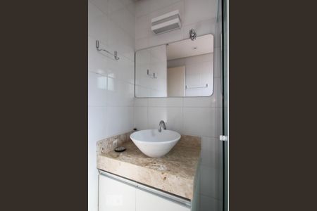 Apartamento para alugar com 67m², 2 quartos e 1 vaga Apartamento para alugar com 67m², 2 quartos e 1 vagaBanheiro