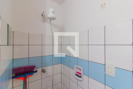 Banheiro de kitnet/studio para alugar com 1 quarto, 38m² em Sumarezinho, São Paulo