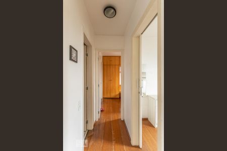 Corredor de apartamento para alugar com 2 quartos, 48m² em Barra Funda, São Paulo