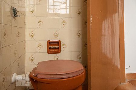 Casa à venda com 323m², 3 quartos e sem vagaBanheiro