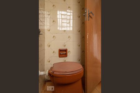 Casa à venda com 323m², 3 quartos e sem vagaBanheiro