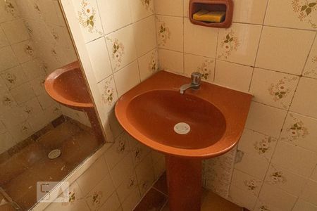 Casa à venda com 323m², 3 quartos e sem vagaBanheiro