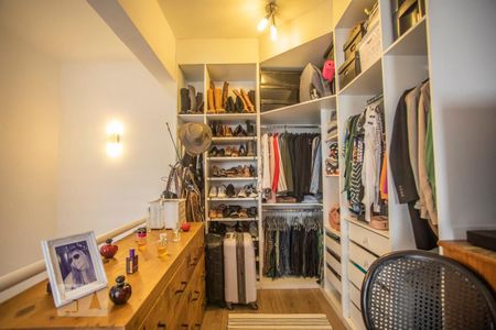 Apartamento à venda com 69m², 1 quarto e 1 vaga Apartamento à venda com 69m², 1 quarto e 1 vagaSuíte - Closet