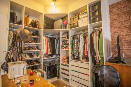Apartamento à venda com 69m², 1 quarto e 1 vaga Apartamento à venda com 69m², 1 quarto e 1 vagaSuíte - Closet