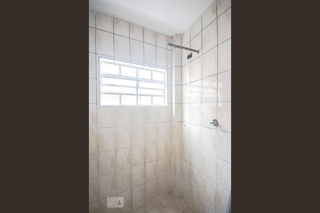 Banheiro de casa à venda com 3 quartos, 45m² em Vila Nova Galvão, São Paulo