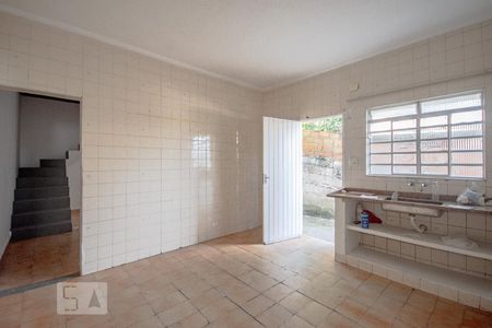 Cozinha de casa à venda com 3 quartos, 45m² em Vila Nova Galvão, São Paulo