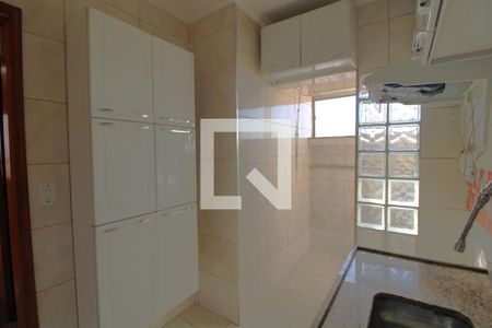 Apartamento à venda com 48m², 2 quartos e 1 vagaCozinha