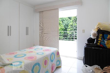 Casa à venda com 500m², 4 quartos e 2 vagas Casa à venda com 500m², 4 quartos e 2 vagasSuíte 2