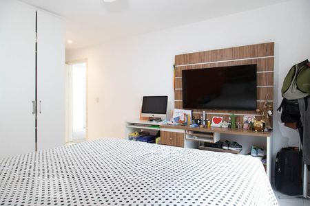 Casa à venda com 500m², 4 quartos e 2 vagas Casa à venda com 500m², 4 quartos e 2 vagasSuíte 1