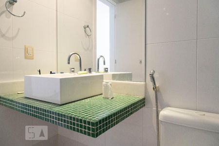 Casa à venda com 500m², 4 quartos e 2 vagas Casa à venda com 500m², 4 quartos e 2 vagasBanheiro da suíte 2