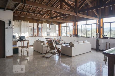 Casa à venda com 550m², 8 quartos e 8 vagasSala 2