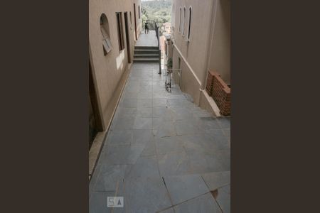 Casa à venda com 550m², 8 quartos e 8 vagasEscadas