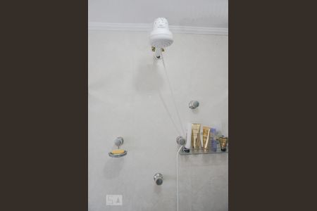 Casa à venda com 550m², 8 quartos e 8 vagasBanheiro da Suíte 1