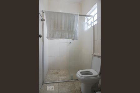 Casa à venda com 550m², 8 quartos e 8 vagasBanheiro da Suíte 3