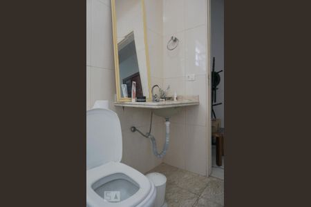 Casa à venda com 550m², 8 quartos e 8 vagasBanheiro da Suíte 3