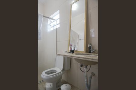 Casa à venda com 550m², 8 quartos e 8 vagasBanheiro da Suíte 3