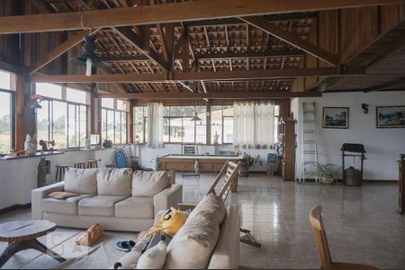 Casa à venda com 550m², 8 quartos e 8 vagasSala 2