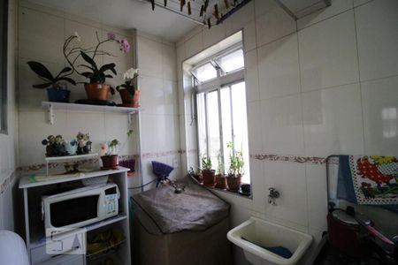 Apartamento à venda com 65m², 3 quartos e 1 vagaÁrea de serviço