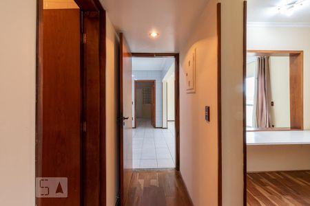 Corredor de casa à venda com 4 quartos, 341m² em Jardim Mangalot, São Paulo