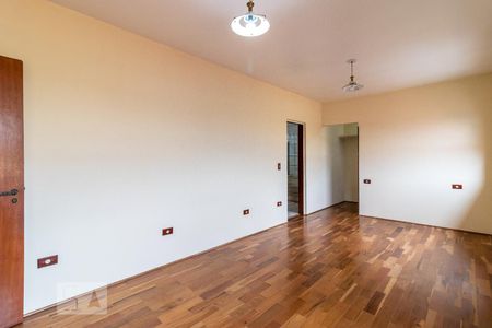Casa à venda com 341m², 4 quartos e 8 vagasBanheiro da Suíte 1