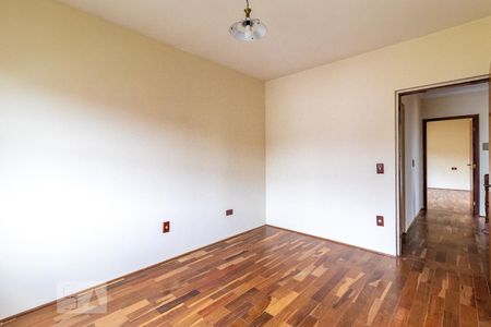 Casa à venda com 341m², 4 quartos e 8 vagasQuarto 2