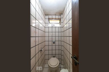 Casa à venda com 341m², 4 quartos e 8 vagasGaragem - Lavabo