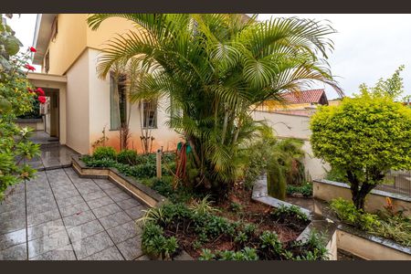 Casa à venda com 341m², 4 quartos e 8 vagasJardim Frontal