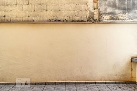 Casa à venda com 341m², 4 quartos e 8 vagasVista da Área de Serviço