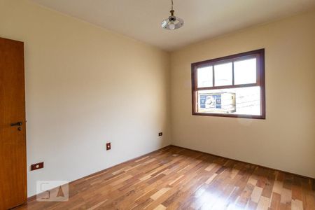 Casa à venda com 341m², 4 quartos e 8 vagasQuarto 2