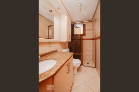 Banheiro Suite de apartamento para alugar com 3 quartos, 102m² em Jardim Itu, Porto Alegre