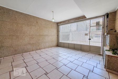 Casa para alugar com 150m², 3 quartos e 2 vagas Casa para alugar com 150m², 3 quartos e 2 vagasGaragem
