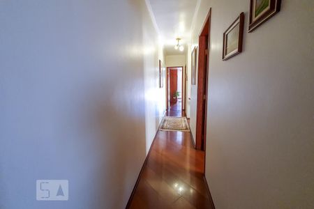 Casa para alugar com 150m², 3 quartos e 2 vagas Casa para alugar com 150m², 3 quartos e 2 vagasCorredor