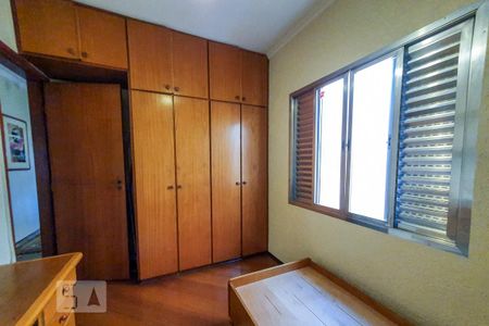 Casa para alugar com 150m², 3 quartos e 2 vagas Casa para alugar com 150m², 3 quartos e 2 vagasQuarto 2