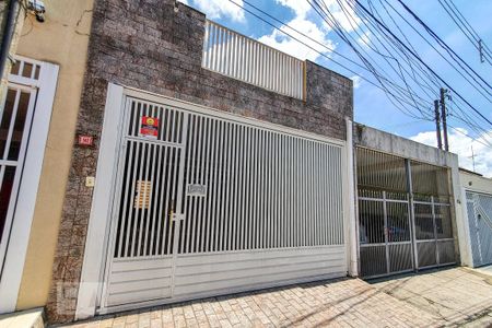Casa para alugar com 150m², 3 quartos e 2 vagas Casa para alugar com 150m², 3 quartos e 2 vagasFachada