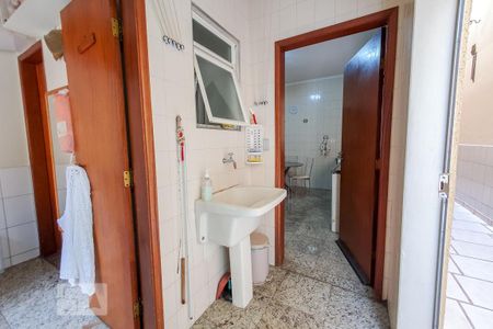 Casa para alugar com 150m², 3 quartos e 2 vagas Casa para alugar com 150m², 3 quartos e 2 vagasÁrea de Serviço