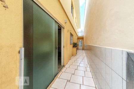 Casa para alugar com 150m², 3 quartos e 2 vagas Casa para alugar com 150m², 3 quartos e 2 vagasCorredor