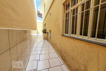 Casa para alugar com 150m², 3 quartos e 2 vagas Casa para alugar com 150m², 3 quartos e 2 vagasCorredor