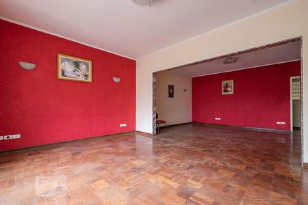 Casa à venda com 300m², 3 quartos e 4 vagasSala