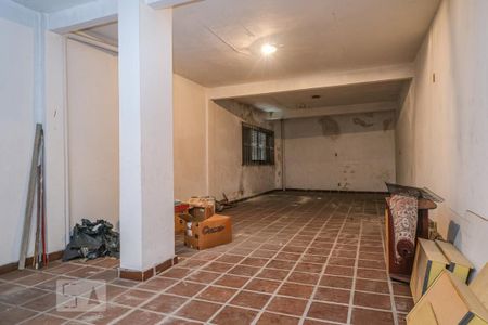 Casa à venda com 144m², 3 quartos e 4 vagas Casa à venda com 144m², 3 quartos e 4 vagasSalão